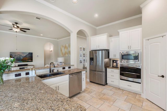 30 Vershire Circle, Magnolia, TX 77354