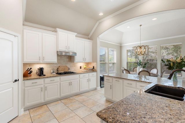 30 Vershire Circle, Magnolia, TX 77354