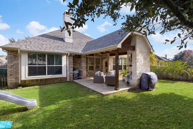 30 Vershire Circle, Magnolia, TX 77354