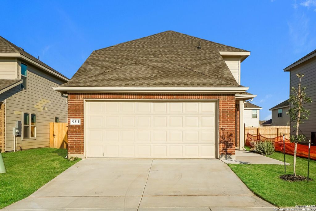 9311 Green Flora Court, San Antonio, TX 78223