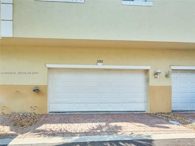 3182 N Greenleaf Circle, Boynton Beach, FL 33426