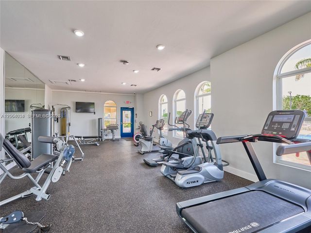 3182 N Greenleaf Circle, Boynton Beach, FL 33426