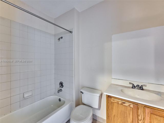 3182 N Greenleaf Circle, Boynton Beach, FL 33426