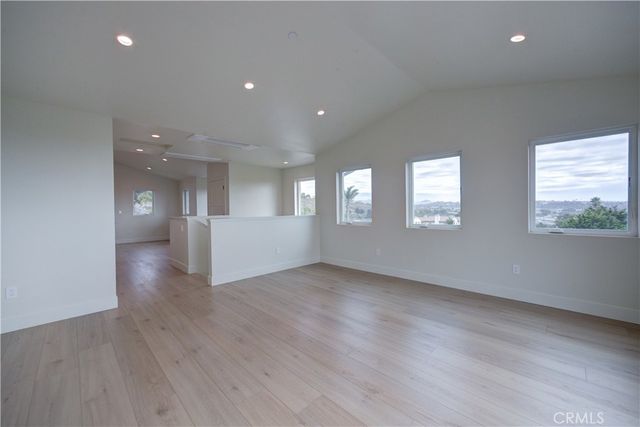 480 Hinds Avenue, Pismo Beach, CA 93449