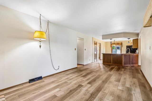 W167N10425 Bridle PATH, Germantown, WI 53022