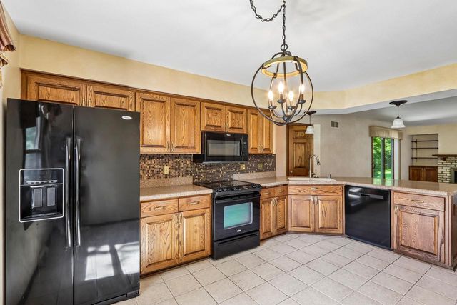 W167N10425 Bridle PATH, Germantown, WI 53022
