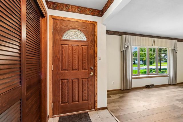 W167N10425 Bridle PATH, Germantown, WI 53022