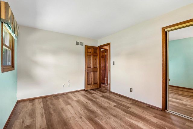 W167N10425 Bridle PATH, Germantown, WI 53022