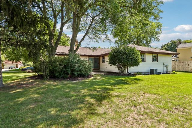 W167N10425 Bridle PATH, Germantown, WI 53022