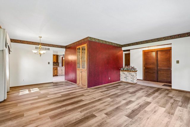 W167N10425 Bridle PATH, Germantown, WI 53022