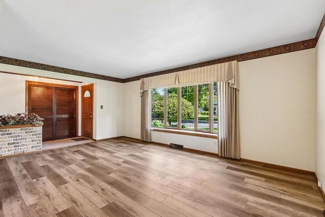 W167N10425 Bridle PATH, Germantown, WI 53022
