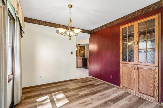 W167N10425 Bridle PATH, Germantown, WI 53022