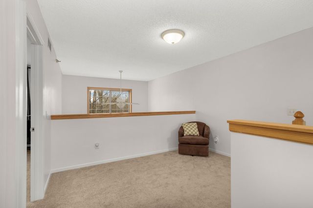 125 Stallion Lane, Circle Pines, MN 55014