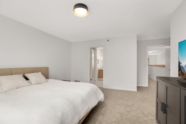 125 Stallion Lane, Circle Pines, MN 55014