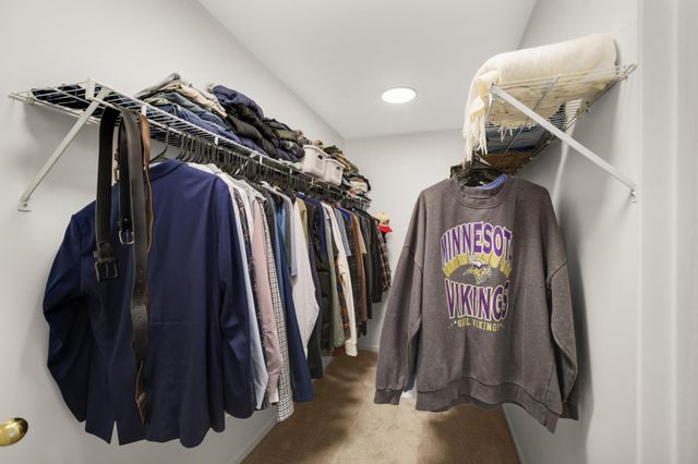 125 Stallion Lane, Circle Pines, MN 55014