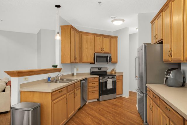 125 Stallion Lane, Circle Pines, MN 55014