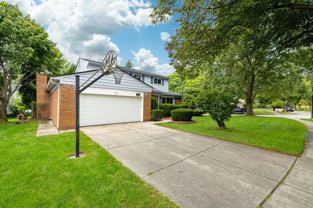 3375 Bluett Road, Ann Arbor, MI 48105