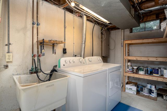 3375 Bluett Road, Ann Arbor, MI 48105