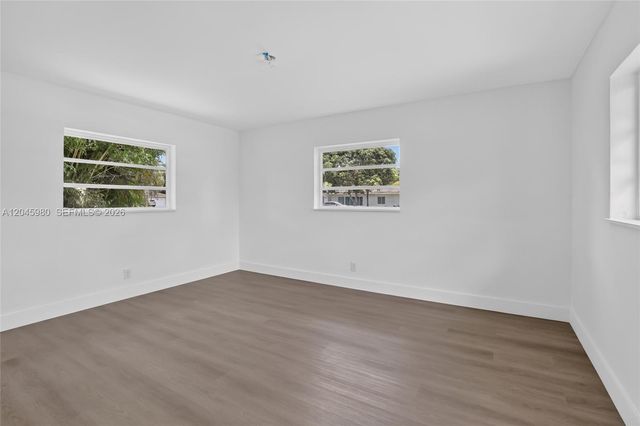 7040 NW 8th Court, Plantation, FL 33317