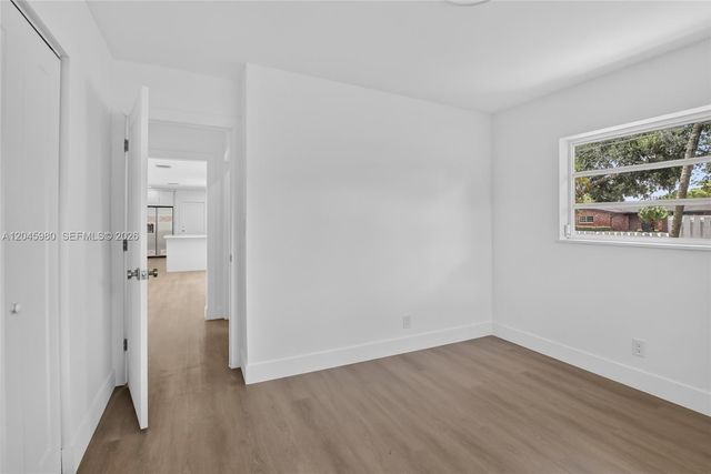 7040 NW 8th Court, Plantation, FL 33317