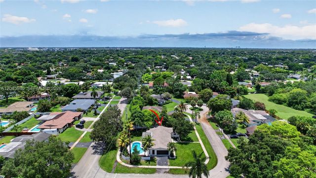 7040 NW 8th Court, Plantation, FL 33317