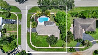 7040 NW 8th Court, Plantation, FL 33317