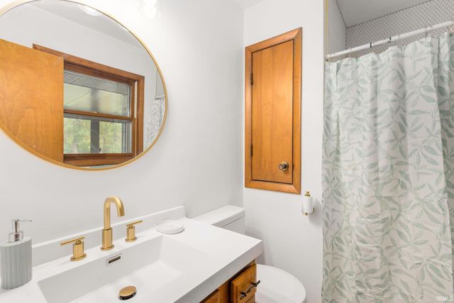 23627 River Lake Court, Elkhart, IN 46516