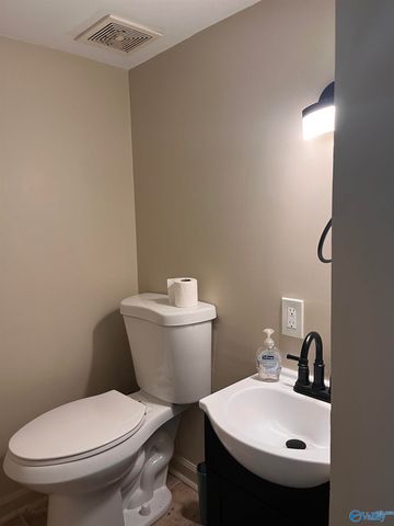 4501 Lakeview Drive NW, Huntsville, AL 35810