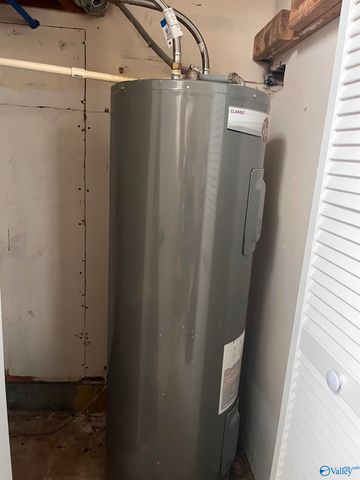 4501 Lakeview Drive NW, Huntsville, AL 35810