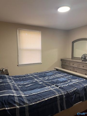 4501 Lakeview Drive NW, Huntsville, AL 35810