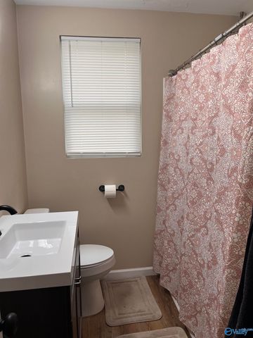 4501 Lakeview Drive NW, Huntsville, AL 35810