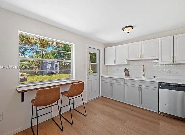 1480 SW 26th Ave, Fort Lauderdale, FL 33312