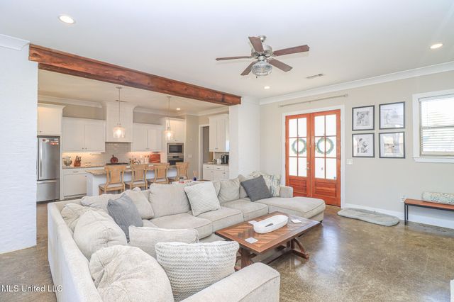 405 Elen Court, Brandon, MS 39042