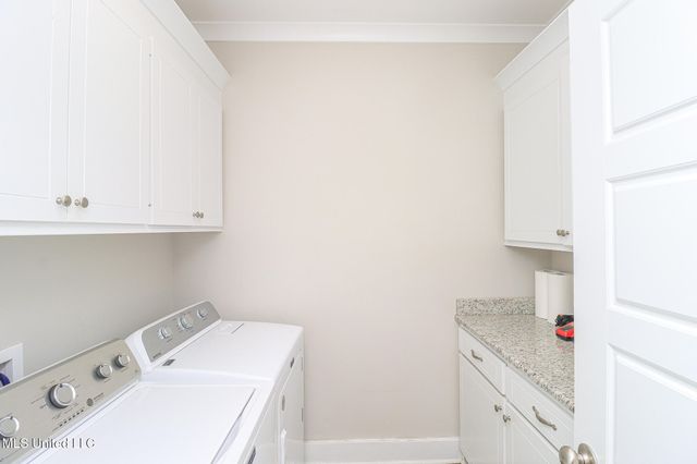 405 Elen Court, Brandon, MS 39042