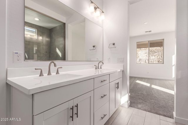 16952 W DESERT Lane, Goodyear, AZ 85338