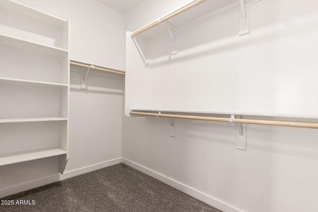 16952 W DESERT Lane, Goodyear, AZ 85338