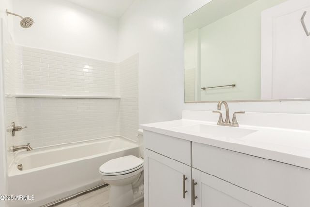 16952 W DESERT Lane, Goodyear, AZ 85338