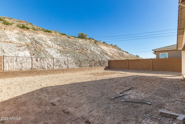 16952 W DESERT Lane, Goodyear, AZ 85338