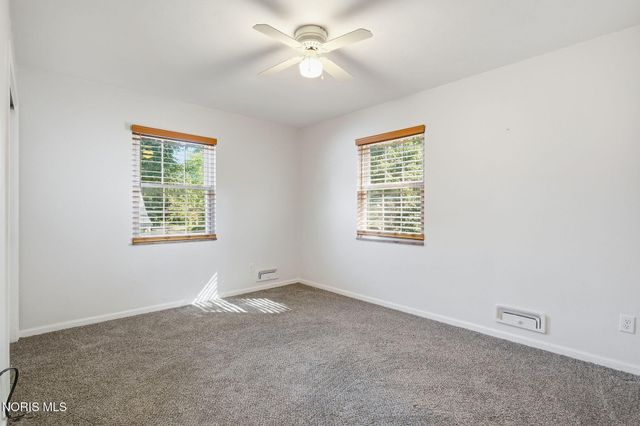 2221 Densmore Drive, Toledo, OH 43606