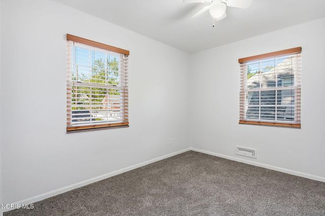 2221 Densmore Drive, Toledo, OH 43606
