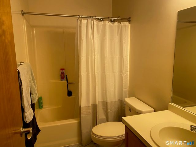 155 Redstone Hill Road 60, Bristol, CT 06010