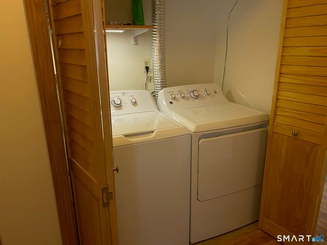 155 Redstone Hill Road 60, Bristol, CT 06010