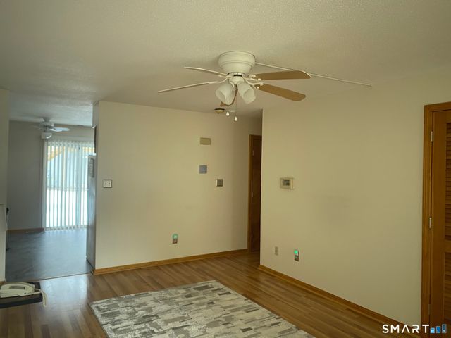 155 Redstone Hill Road 60, Bristol, CT 06010