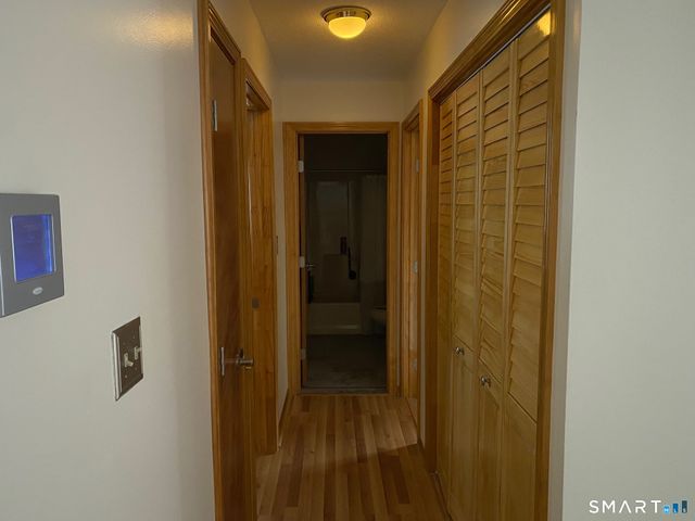 155 Redstone Hill Road 60, Bristol, CT 06010