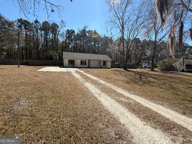 3141 Clarks Bluff Road, Kingsland, GA 31548