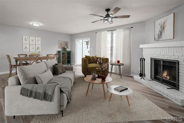 11920 Autumn Lakes Drive, Maryland Heights, MO 63043