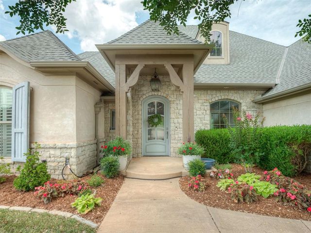 901 Bayonne Bridge Court, Edmond, OK 73034