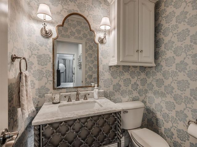 901 Bayonne Bridge Court, Edmond, OK 73034