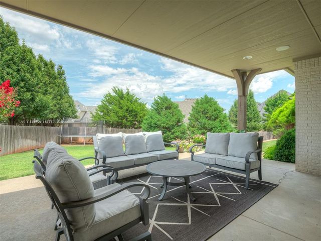 901 Bayonne Bridge Court, Edmond, OK 73034