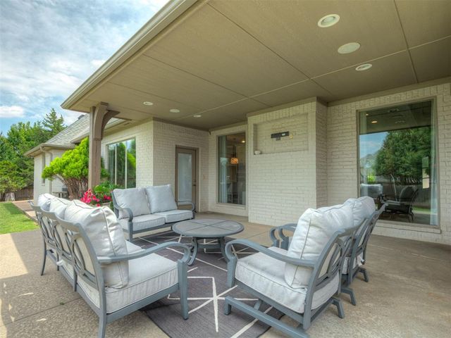 901 Bayonne Bridge Court, Edmond, OK 73034